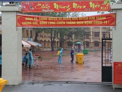 Một điểm cách ly tập trung tại Hải Duownhg. (Ảnh: Mạnh Minh/TTXVN).