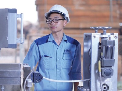 Bên cạnh 12 dây chuyền ở Đồng Nai, một nhà máy mới ở Hải Phòng đã được tiến hành xây dựng.