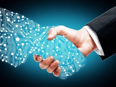 COVID-19 mang đến nhiều thách thức nhưng cũng mở ra cửa ngách cho doanh nghiệp Việt đi tắt đón đầu, thúc đẩy công cuộc chuyển đổi số.