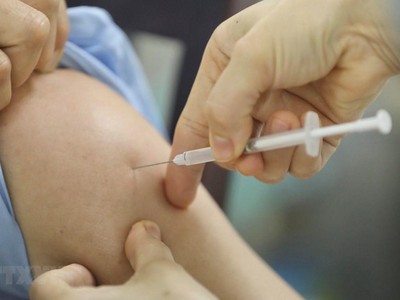 Tiêm vaccine phòng COVID-19. (Ảnh: Minh Quyết/TTXVN).