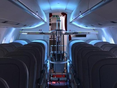 Robot UVeya được trang bị tia cực tím có khả năng diệt virus. (Ảnh: Reuters).