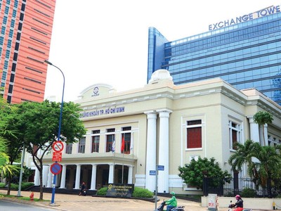 Trước tình trạng nghẽn lệnh tại HOSE, một số doanh nghiệp được kêu gọi chuyển sang giao dịch tại HNX. Ảnh: Lê Toàn.