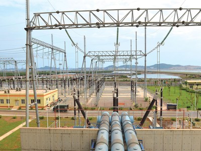 Doanh thu mảng thương mại của SHN phụ thuộc vào Nhiệt điện Thăng Long.