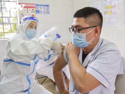 Số lượng 6.300 liều vaccine mà Bộ Y tế vừa phân bổ về, tỉnh Điện Biên sẽ sớm tiến hành rà soát cấp cho các địa phương, đối tượng theo thứ tự ưu tiên.