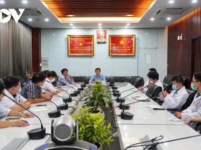 Giám đốc Bệnh viện Chợ Rẫy họp khẩn Đội phản ứng nhanh trước khi lên đường.