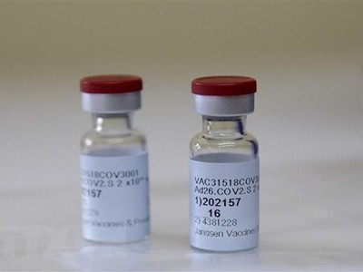 Vaccine ngừa COVID-19 của Johnson & Johnson. (Nguồn: AFP/TTXVN).