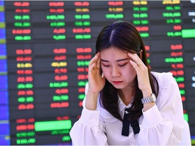 F1M mải miết dò đáy