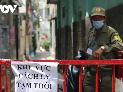 Một khu vực bị cách ly do liên quan ca tái dương tính Covid-19 ở Quận 3.