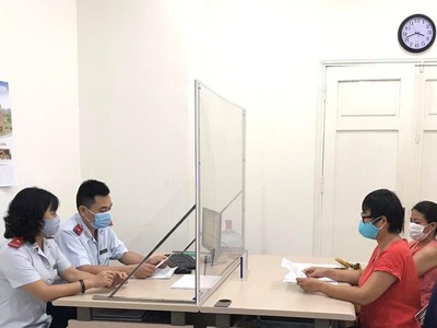 Các chủ tài khoản phát tán thông tin giả mạo làm việc với cơ quan chức năng. (Nguồn: Sở TT-TT Hà Nội)