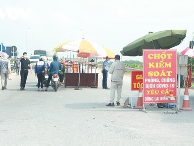 Từ 14 giờ chiều nay (15/5), tỉnh Bắc Ninh áp dụng biện pháp giãn cách xã hội theo Chỉ thị 15 đối với toàn huyện Yên Phong.