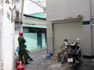 Hẻm 415 Nguyễn Văn Công, quận Gò Vấp nơi có trụ sở hoạt động của giáo phái Hội thánh truyền giáo Phục Hưng đang phong toả.