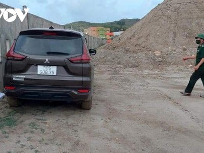 Lực lượng chức năng phát hiện 4 người Trung Quốc nhập cảnh trái phép vào Việt Nam.