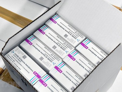 Vaccine ngừa COVID-19 của hãng AstraZeneca. (Ảnh: AFP/TTXVN).