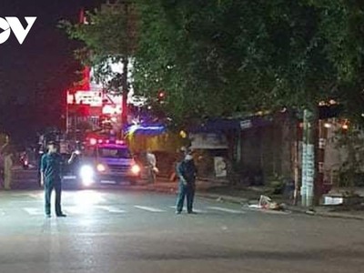 Con đường trước Công ty TNHH Prestima tạm thời bị phong tỏa.