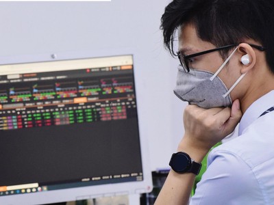 Tâm lý nhà đầu tư tỏ ra thận trọng hơn khiến VN-Index dao động quanh mức đỉnh mới 1.400 điểm.