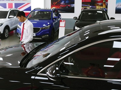 Trong bối cảnh sức mua giảm, ngành ô tô đối diện nhiều khó khăn.