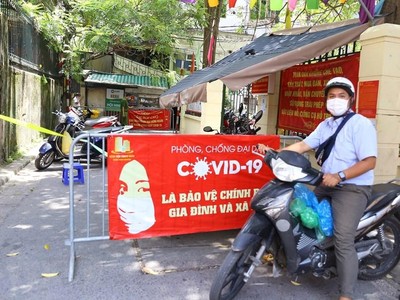 Sáng 22/7, Hà Nội có thêm 17 ca nhiễm Covid-19 mới, trong đó có 1 ca phát hiện qua sàng lọc