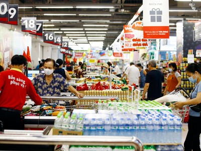 San sẻ nỗi lo, VinMart tặng gói bảo hiểm "KHỎE MẠNH TRONG MÙA DỊCH" đến hàng triệu khách hàng trên toàn quốc