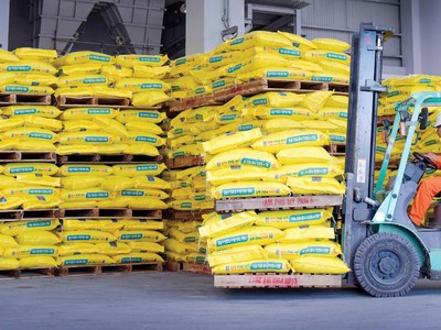 Sản lượng tiêu thụ hóa chất và NPK Phú Mỹ tăng trưởng mạnh trong 6 tháng đầu năm 2021.