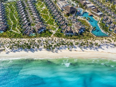 Bất động sản biển không ngừng được săn đón.