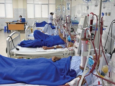 Dù doanh thu đang sụt giảm mạnh, nhưng khó khăn của các bệnh viện tự chủ chỉ là tạm thời trong bối cảnh Covid-19 hoành hành.