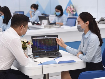 Tổng lượng vốn các doanh nghiệp huy động qua kênh phát hành cổ phiếu trong 6 tháng đầu năm đạt 26.857 tỷ đồng. Ảnh: Dũng Minh.