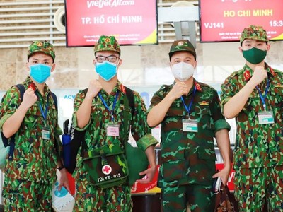 Tàu bay A321neo ACF hiện đại chuyên chở các chiến sĩ vào Nam hỗ trợ chống dịch