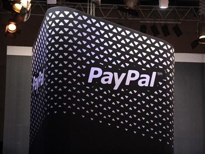 Biểu tượng mạng thanh toán điện tử PayPal tại một sự kiện ở Saint-Denis, gần thủ đô Paris (Pháp). (Ảnh: AFP/TTXVN).
