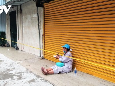 Người khó khăn ở TP.HCM sẽ được hỗ trợ 1 triệu đồng/người.