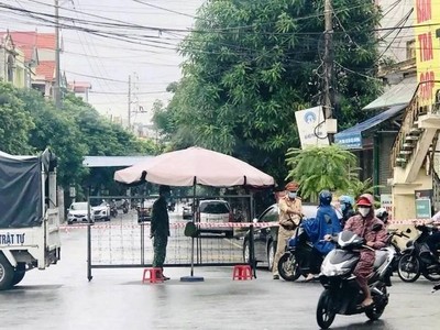 Từ 6h ngày 22/9, thành phố Phủ Lý sẽ lập các chốt kiểm soát tạm thời, người dân trong khu vực kiểm soát hạn chế đi lại và không ra ngoài trong trường hợp không thực sự cần thiết.