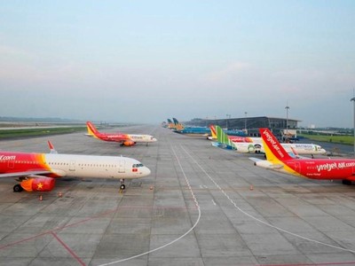 Máy bay của các hãng hàng không tại sân bay Nội Bài. (Ảnh: CTV/Vietnam+).