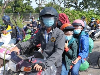 Đề xuất cho người lao động di chuyển giữa TP.HCM và các tỉnh lân cận
