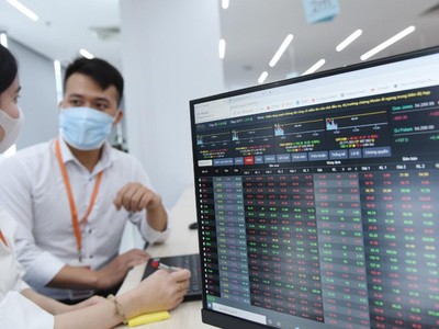 Các nhà đầu tư F0 thường có xu hướng ưa chuộng cổ phiếu thị giá thấp.