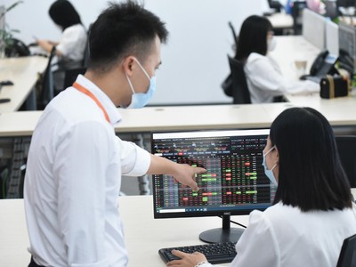 Thị trường đang ở trạng thái sẵn sàng đón nhận kết quả kinh doanh quý III/2021 kém khả quan của nhiều doanh nghiệp.