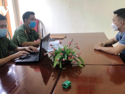 Nguyễn T.A khai nhận đăng tải thông tin lên trang facebook cá nhân chỉ để đùa giỡn.