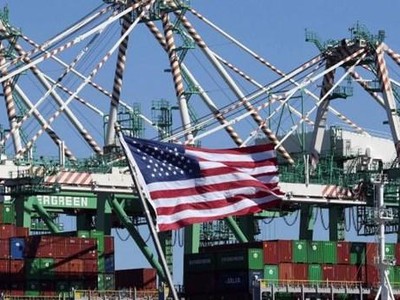 Các container hàng hóa tại cảng Long Beach ở California (Mỹ). (Nguồn: ft.com).