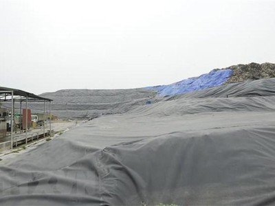 Một góc bãi rác Xuân Sơn (Sơn Tây, Ba Vì, Hà Nội). (Ảnh: Mạnh Khánh/TTXVN).