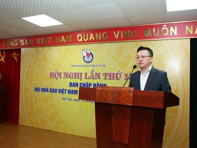 Tân Chủ tịch Hội Nhà báo Việt Nam Lê Quốc Minh phát biểu tại hội nghị. (Ảnh: Vietnam+).