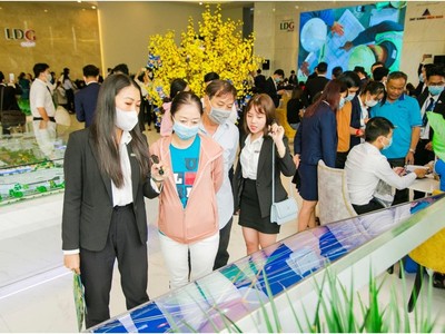 Nhiều nhà đầu tư mua căn hộ trước dịch phân vân nên giữ lại hay bán ra.