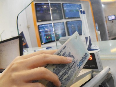 Số dư tiền mặt trong tài khoản nhà đầu tư tại các công ty chứng khoán cuối tháng 9/2021 đạt trên 92.000 tỷ đồng.