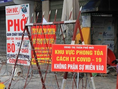 Phong tỏa khu 3, thị trấn Phố Mới, huyện Quế Võ, tỉnh Bắc Ninh. (Ảnh: Thanh Thương/TTXVN).