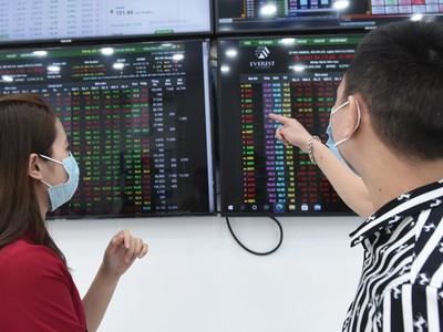 P/E của nhóm VN30 đang ở sát mức trung bình cả năm -1.