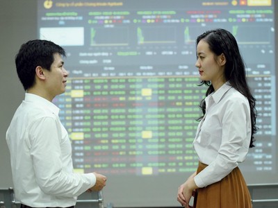 Trình độ của nhân sự ngành chứng khoán đã trưởng thành vượt bậc sau 21 năm TTCK đi vào vận hành.