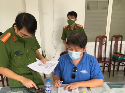 Nguyễn Xuân Quan tại cơ quan Công an (ảnh Công an cung cấp).