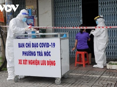 Cần Thơ đẩy nhanh truy vết khoanh vùng dập dịch, phát huy sức mạnh của Trạm Y tế lưu động.