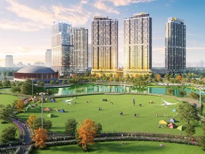 The Matrix One nằm đối diện công viên 14 ha xanh mát.