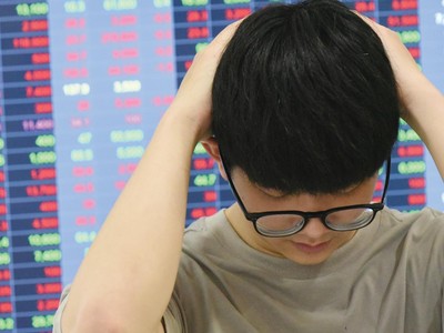 Cẩn trọng với hàng đầu cơ