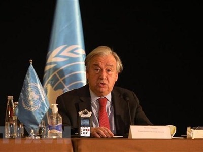 Tổng Thư ký Liên hợp quốc Antonio Guterres phát biểu trong cuộc họp báo tại Beirut, Liban, ngày 21/12/2021. (Ảnh: THX/TTXVN).