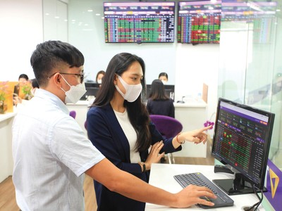 Những phiên giao dịch tỷ đô thường xuyên xuất hiện trong năm 2021.