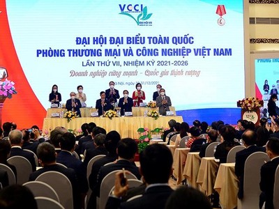 Sáng 31/12/2021, Đại hội VCCI diễn ra trực tiếp tại Hà Nội và các điểm cầu trên toàn quốc với 450 đại biểu chính thức.